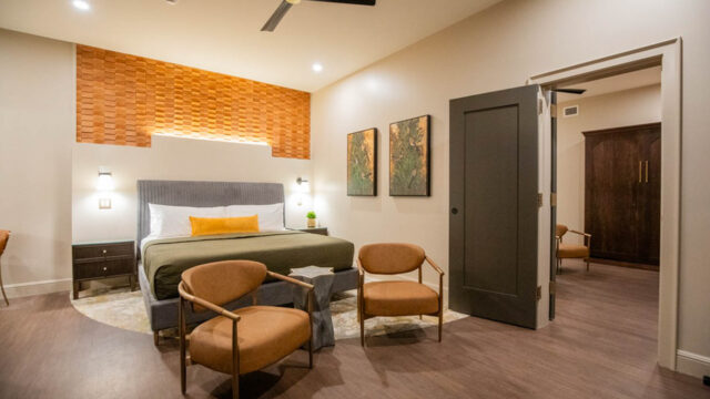 The-Star-on-Spring-Deluxe-Adjoining-Room-1-Adjoining-Room-3-2-2